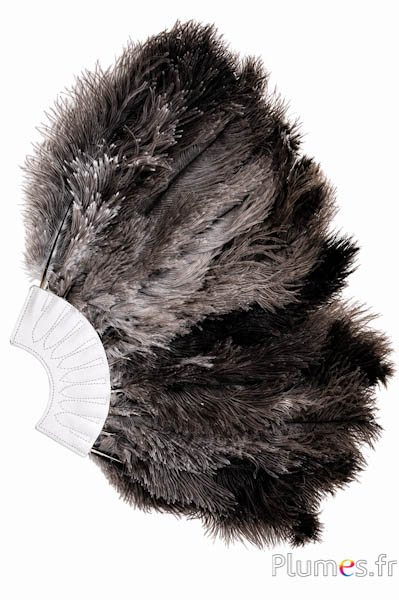 Éventail en plumes d’autruche - 20 plumes, cuir blanc - gris naturel